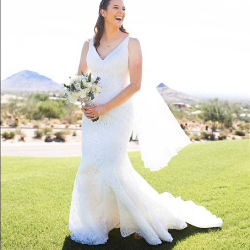 Wedding dress